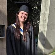 Insegnate di italiano per stranieri, dilplomata in un liceo canadese, buona conoscenza della lingua